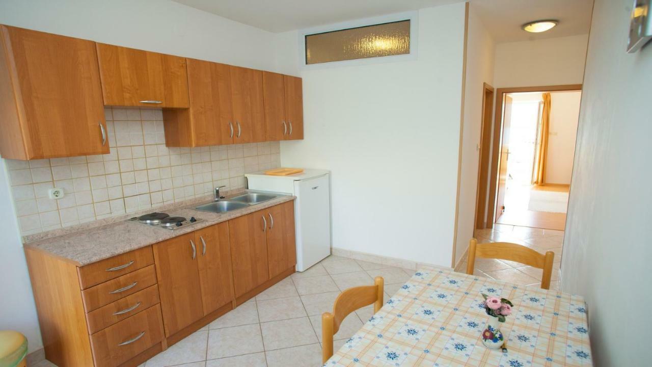 Apartments Basaca パグ エクステリア 写真